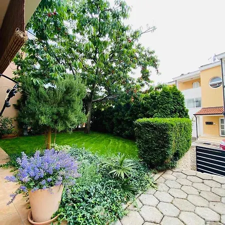Apartmán Rose-2025 Renovated Garden View *