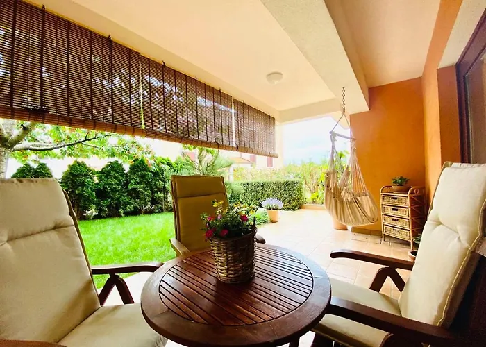 Rose-2025 Renovated Garden View Apartman Porec