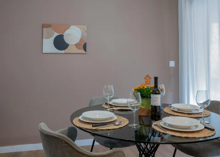 Apartman Rose-2025 Renovated Garden View