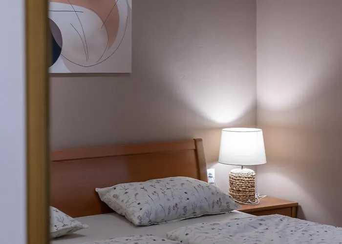 Apartman Rose-2025 Renovated Garden View Porec